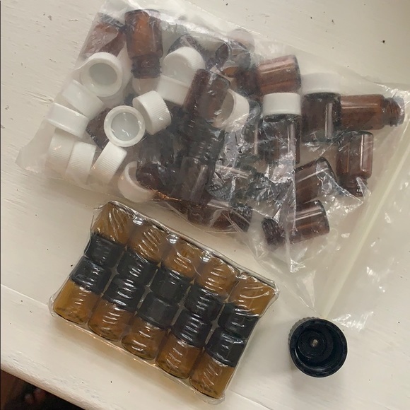 Young Living Sample Oil Bottles - Picture 1 of 1